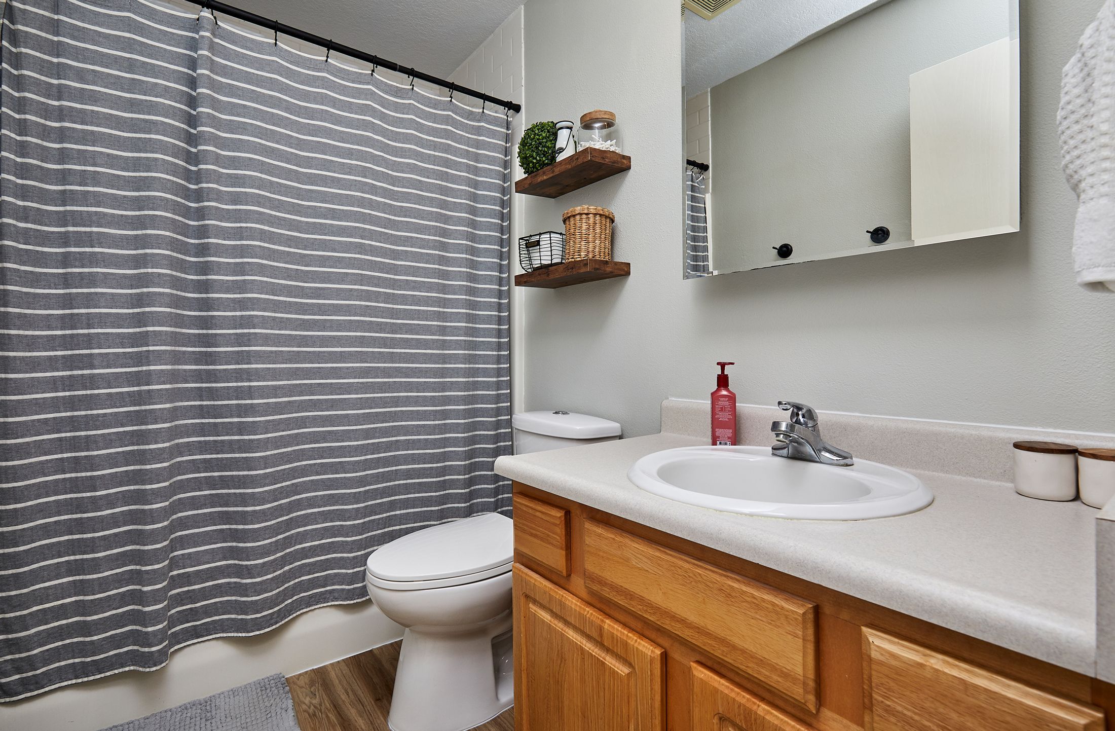 Listing Photo: 316 Oak St_028
